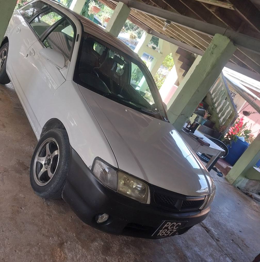 nissan y11