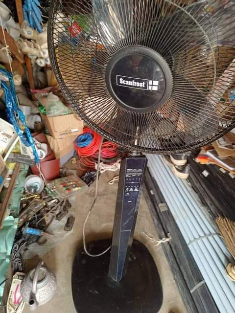 A picture of Standing fan