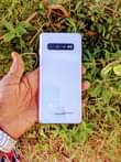 A picture of Samsung Galaxy S10 clean as new gb128 ram8 net4g