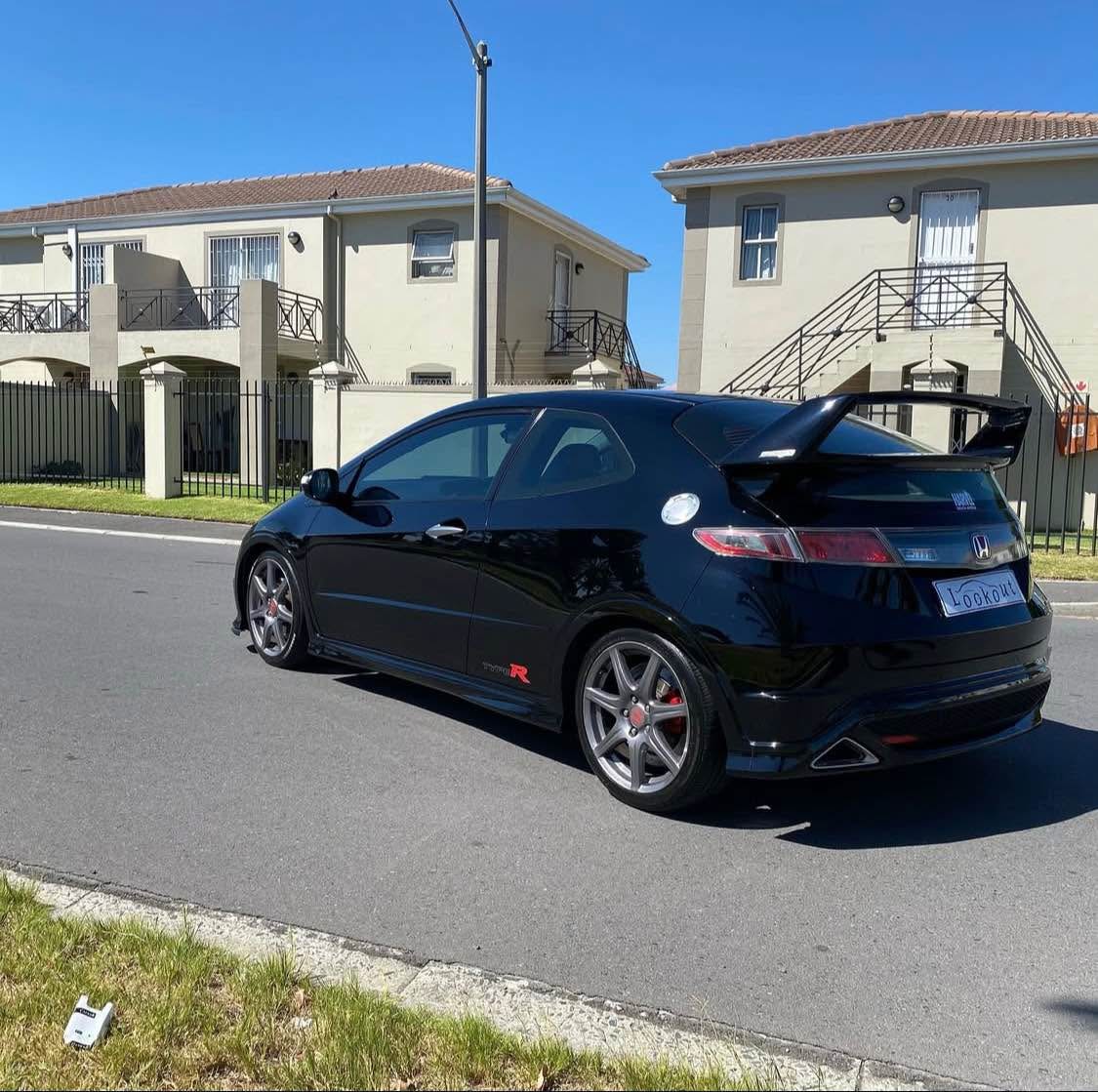 A picture of 2009 Honda civic FN2 TYPE R