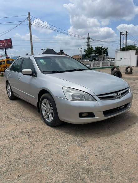 A picture of Very clean 07 honda EOD
