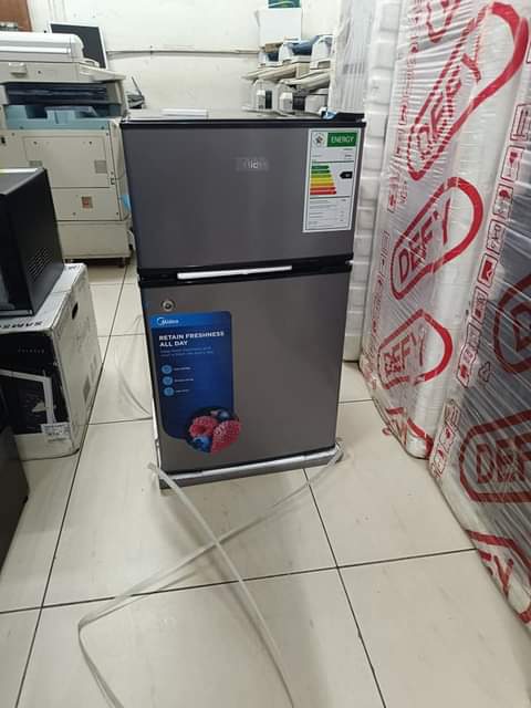 classifieds/fridges