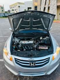 A picture of Honda Accord 2011 12