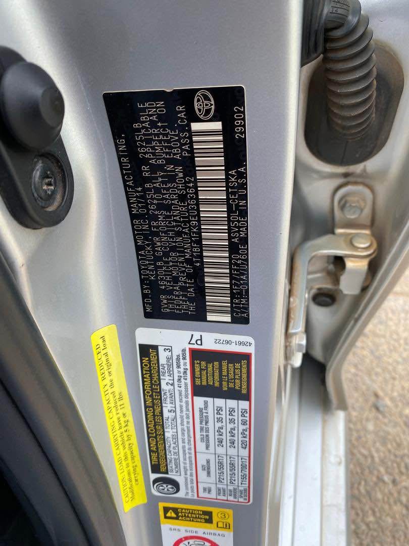 A picture of Toyota Camry SE 2014 Belgium Standard