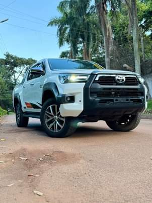 used toyota hilux