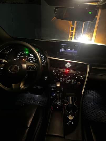 A picture of Lexus RX350 2016