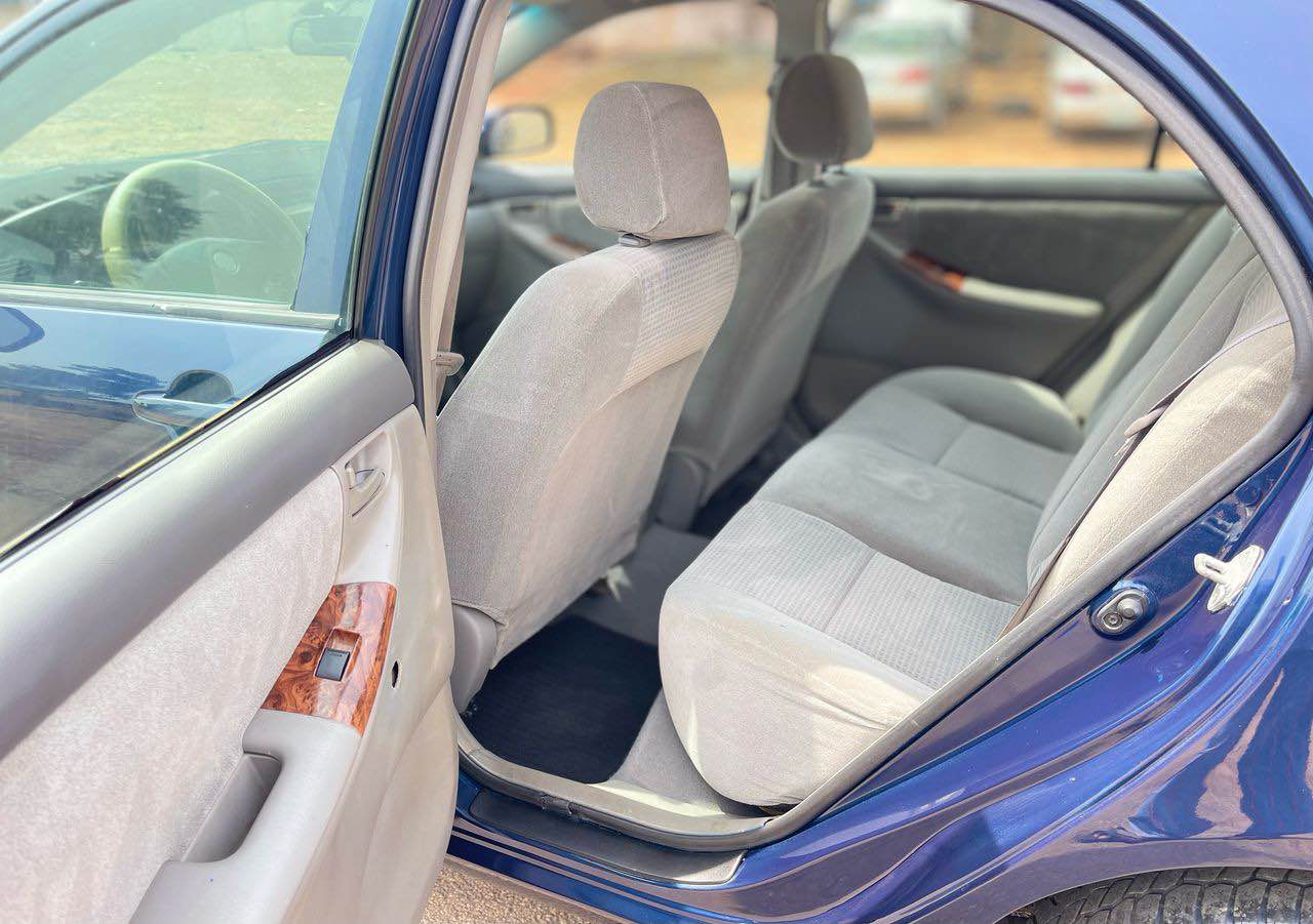 A picture of Toyota Corolla 2005