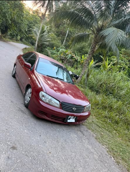 nissan almera