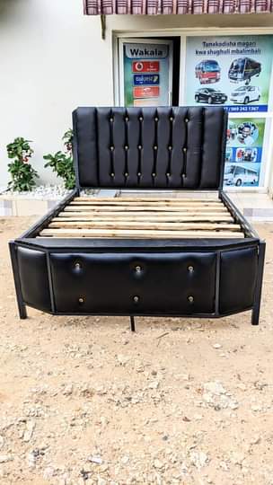 A picture of BEDSOFA MPYA ZA CHUMA SIZE 5 KWA 6