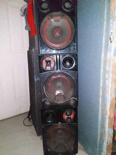 speakers