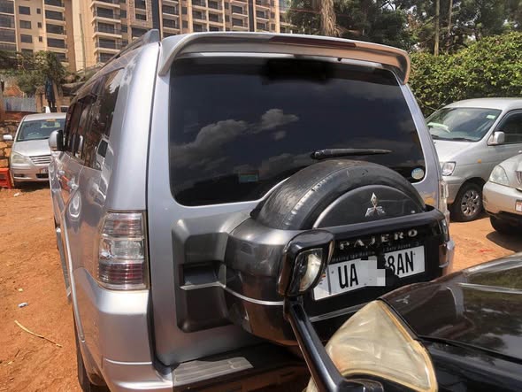 A picture of Mitsubishi Pajero installoment allowed for inspection my number is 256756841574