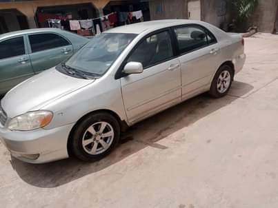 A picture of Toyota Corolla 2004