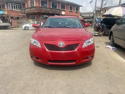 A picture of Toyota camry 08