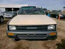 A picture of Toyota pickup hilux for sale at Lagos state 750 000