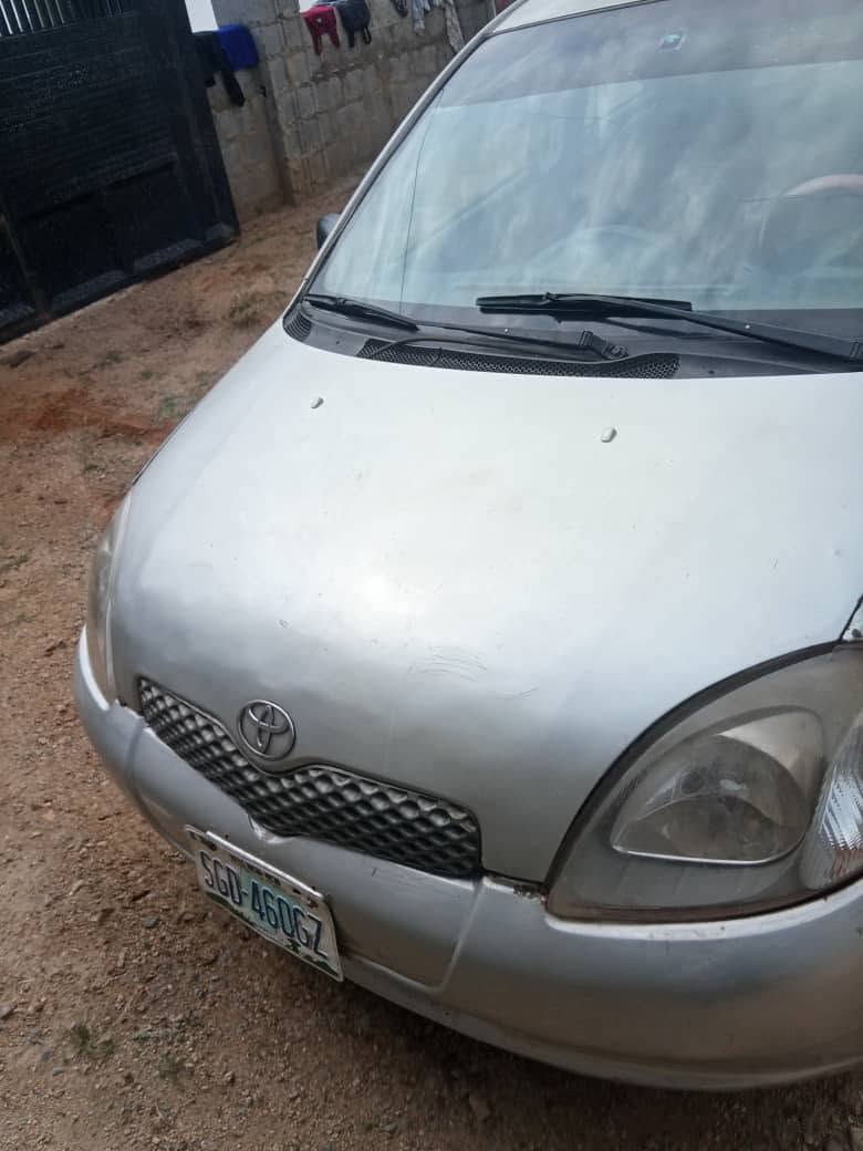 A picture of Toyota Yaris 2005 Model
