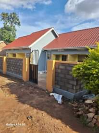 A picture of 4 single rooms for sale at 65m. They make 800k