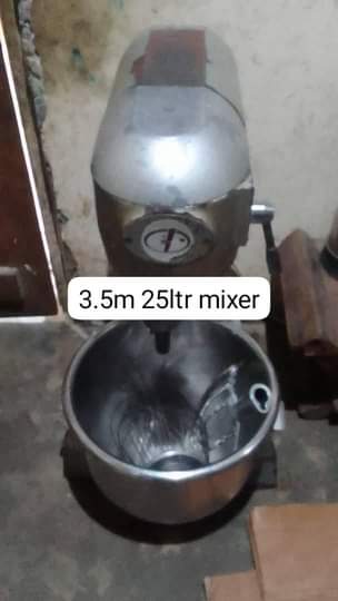 A picture of Bakery items n home items