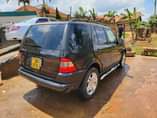 A picture of Mercedes benz ml diesel engine
