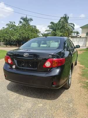 A picture of Direct Belgium Toyota Corolla 2011 model