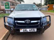 used toyota hilux