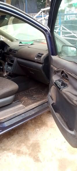 A picture of 2000 Sharon volkswagen