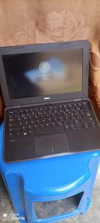 A picture of DELL latitude Celeron portable at 430 000