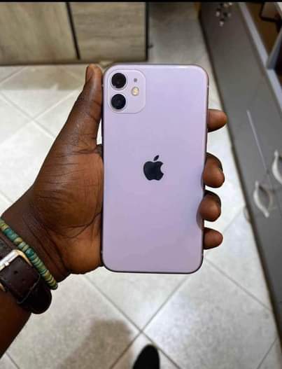 A picture of Iphone 11