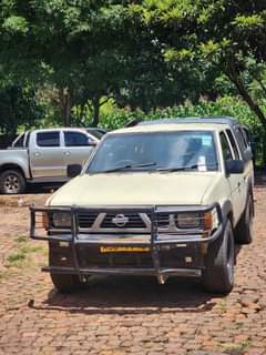 used nissan hardbody