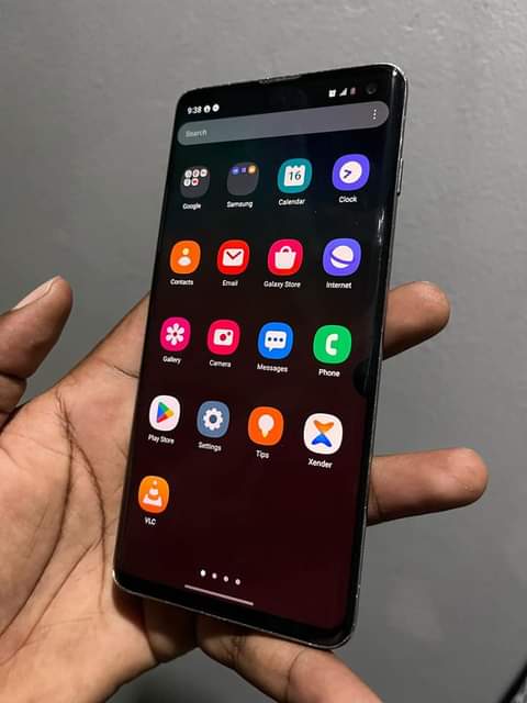 A picture of Samsung S10