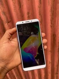 A picture of Oppo A83