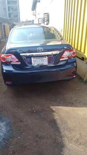 A picture of 2009 Toyota Corolla with manual transmission Everything from gear break