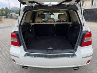 A picture of 2010 2010 GLK350 ACCIDENT FREE 2010