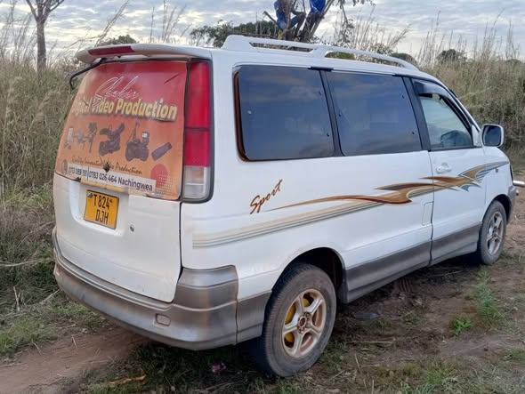 A picture of Toyota noha