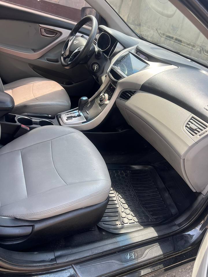 A picture of Extremely clean Hyundai Elantra
