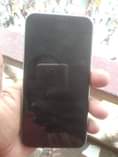 A picture of Iphone 11 Icloud and is very neat original sceen