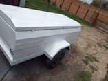 A picture of Tryler for sale verry urgent sale