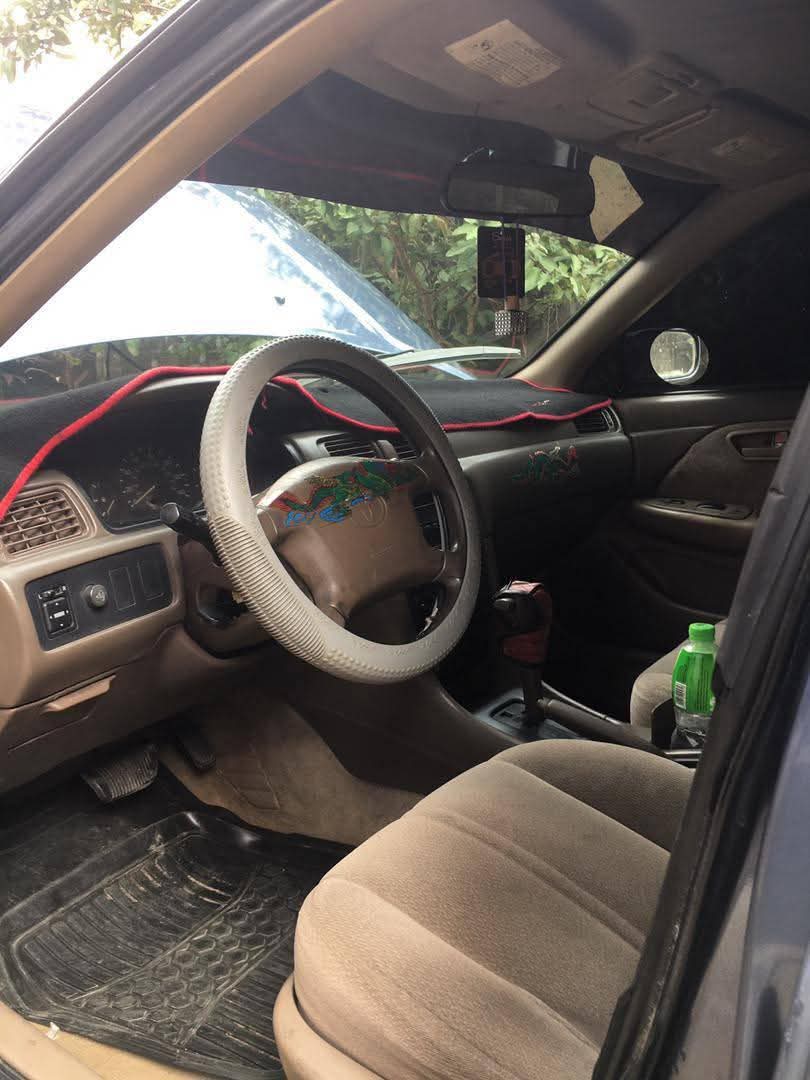 A picture of Toyota Camry Droplight