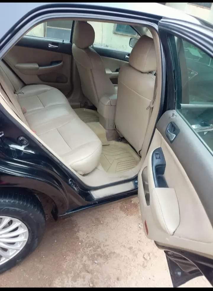 A picture of Honda Accord DC 2007