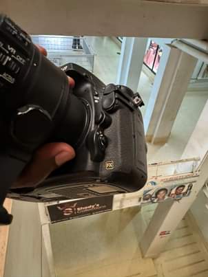 nikon