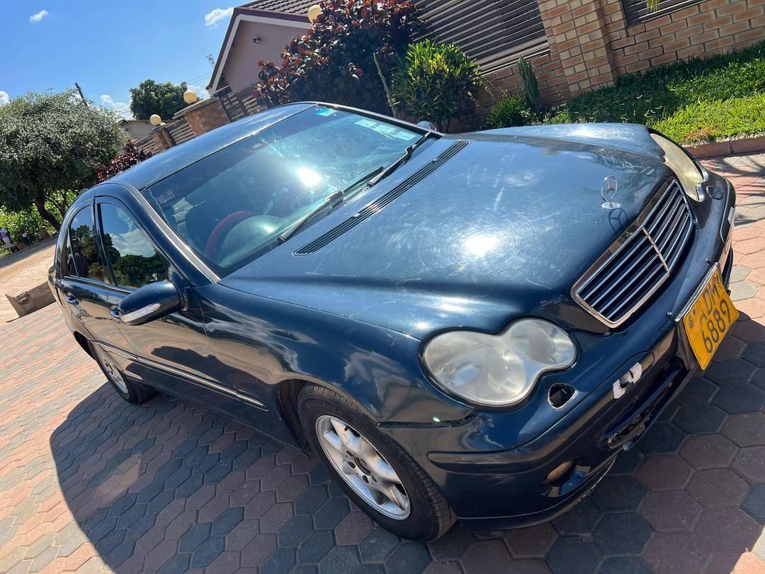classifieds/cars mercedes
