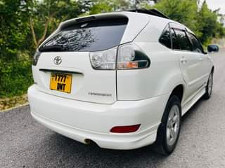 A picture of TOYOTA HARRIER NEW MODEL GOOD NEW FOR SELL 18M OR