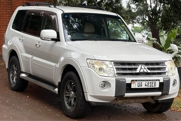 A picture of Mitsubishi Pajero On Sale