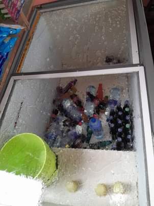A picture of Nauza freezer kubwa la lita 420 linagandisha balaa halina kipengele
