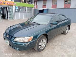 A picture of Toyota Camry 2001