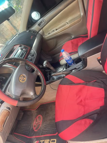 A picture of Camry 2 4