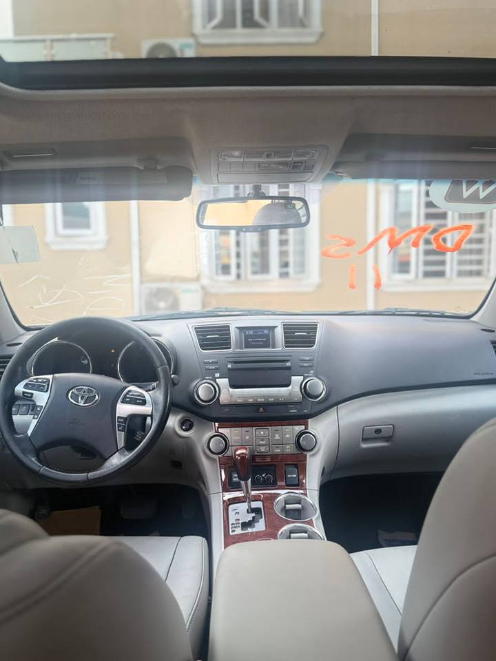 A picture of 2023 custom entry Toyota camry sport edition 2013 model Registered