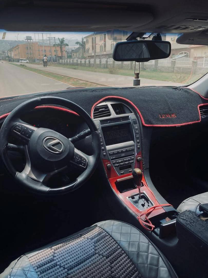 A picture of Car