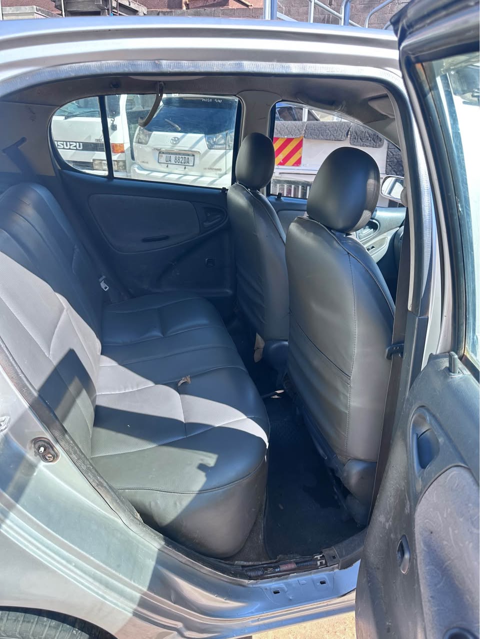 A picture of Vitz 7 5m