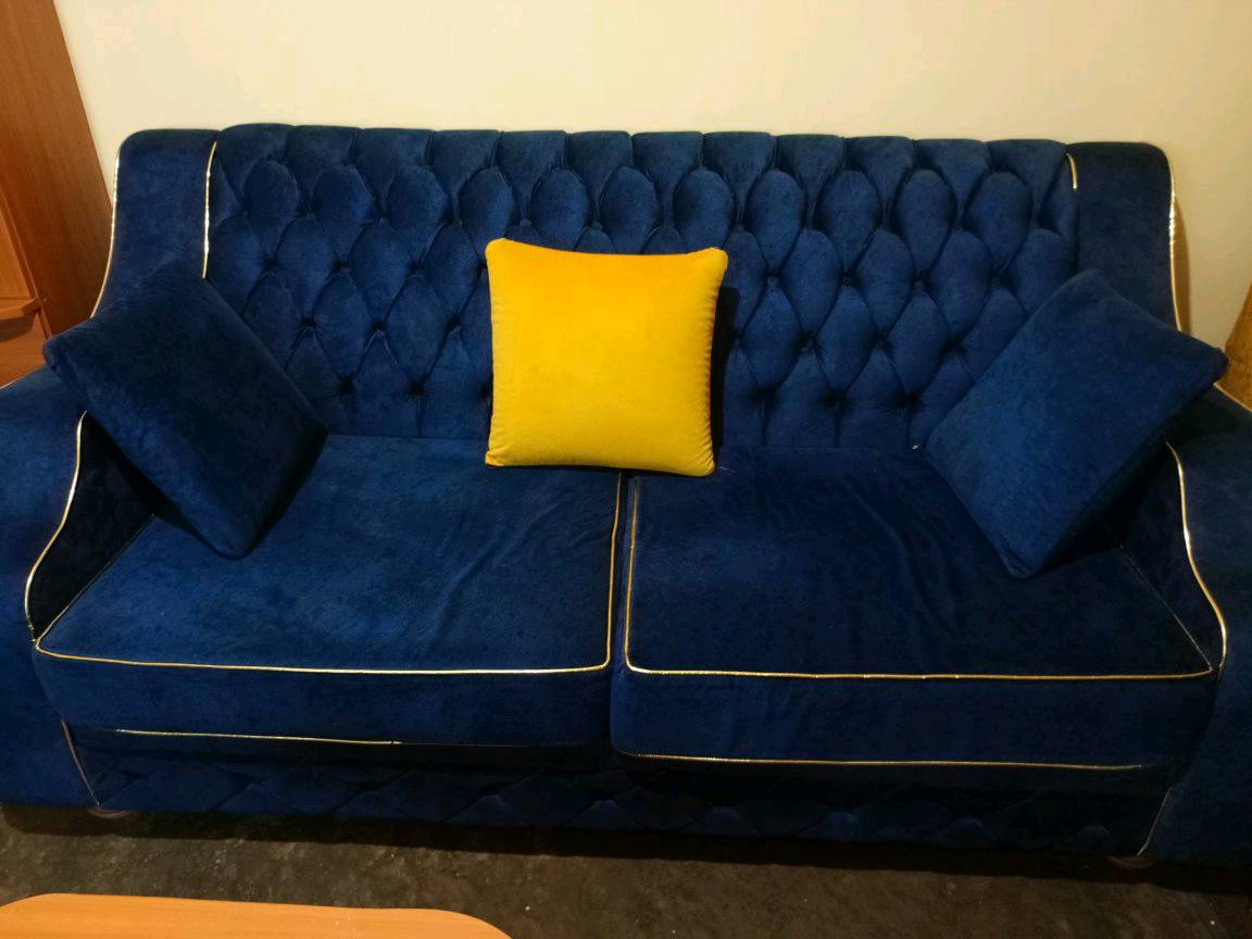 A picture of 6 7 seater sofa set