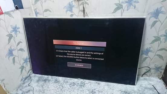 A picture of Samsung tv 75 inches QLED